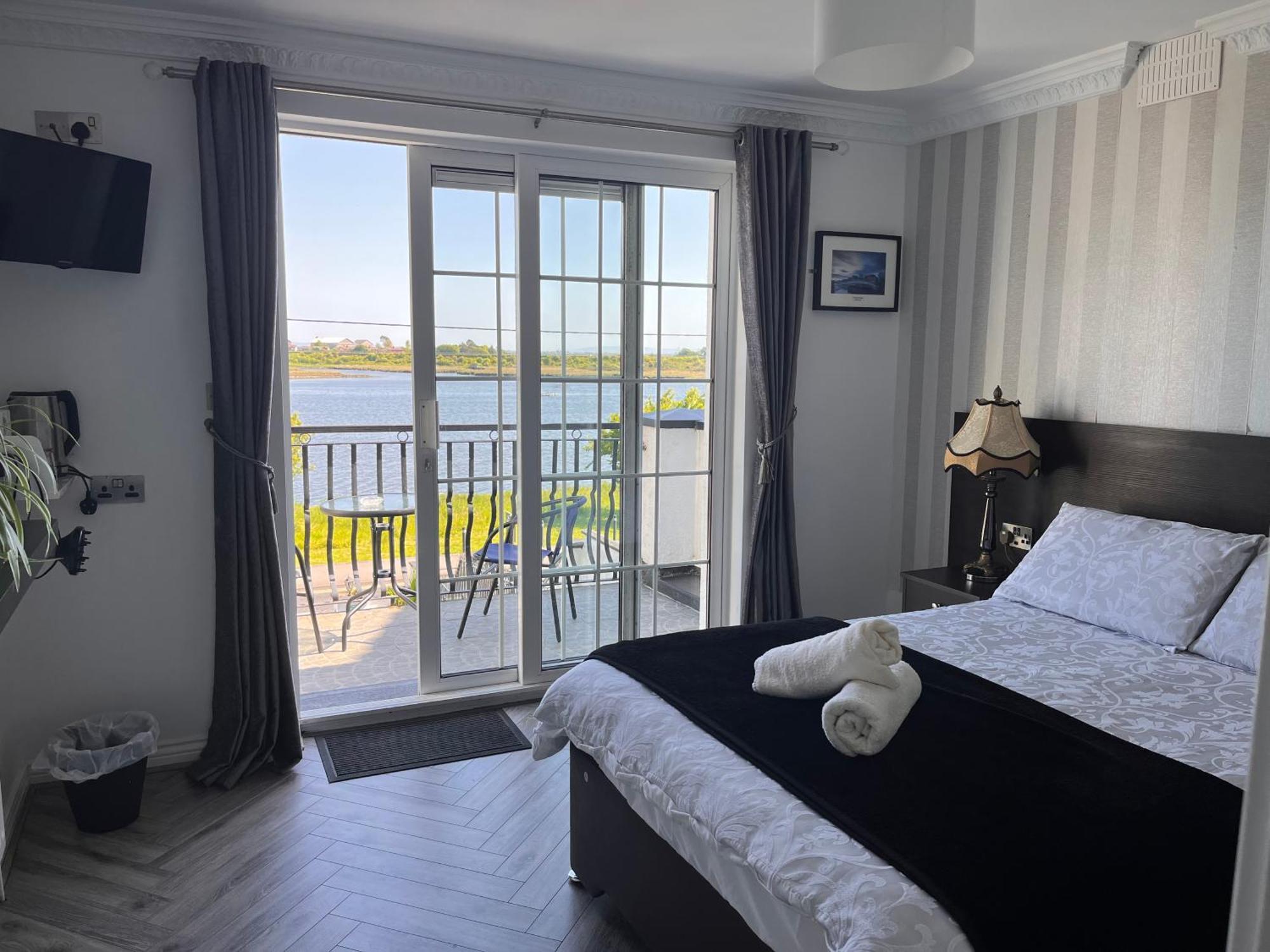 The Light House Hotel Galway Exterior photo